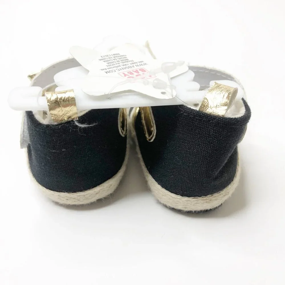 NWT Rising Star Gold Striped Crib Shoes